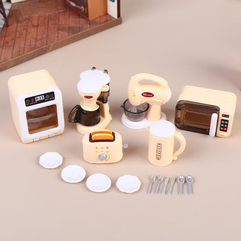 Kitchen Appliances To Gift - 1 Set 1:12 Miniatur-Kaffeemaschine mit Eierschläger,